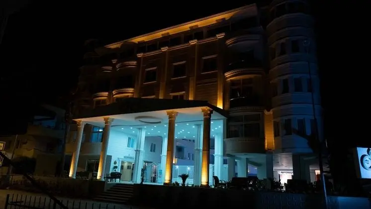 Club Efes Otel - Dış Mekan