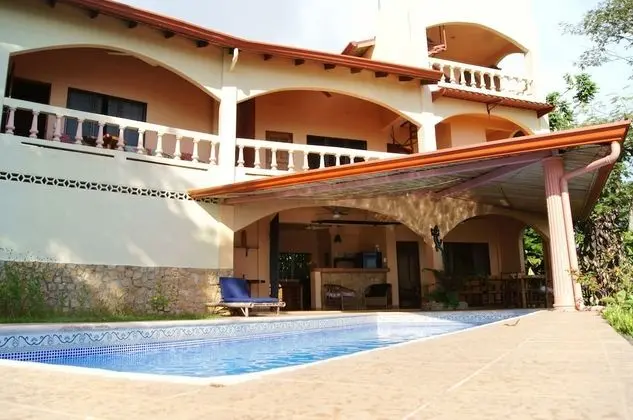 Club Fred Hotel Costa Rica - Dış Mekan