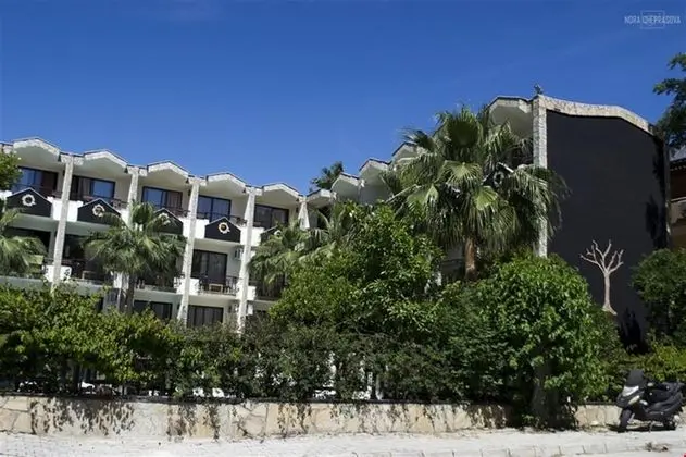 Club Herakles Hotel