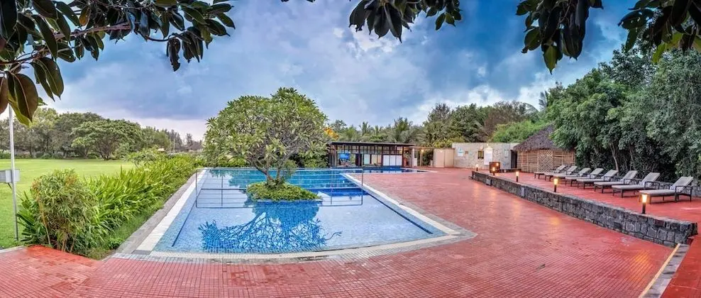 Club Mahindra Puducherry - Havuz