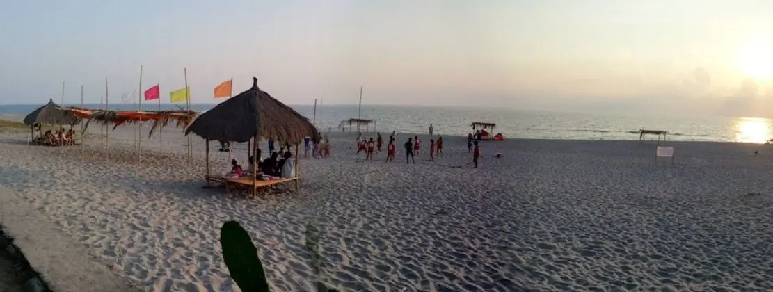 Club Monet Beachfront Resort by Cocotel - Plaj