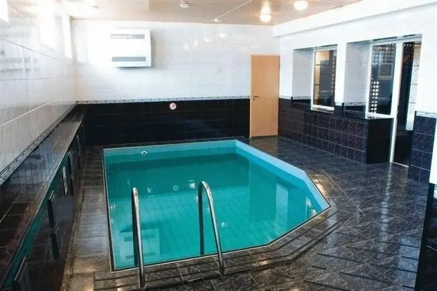 Hotel Club Prionezhskiy - Havuz