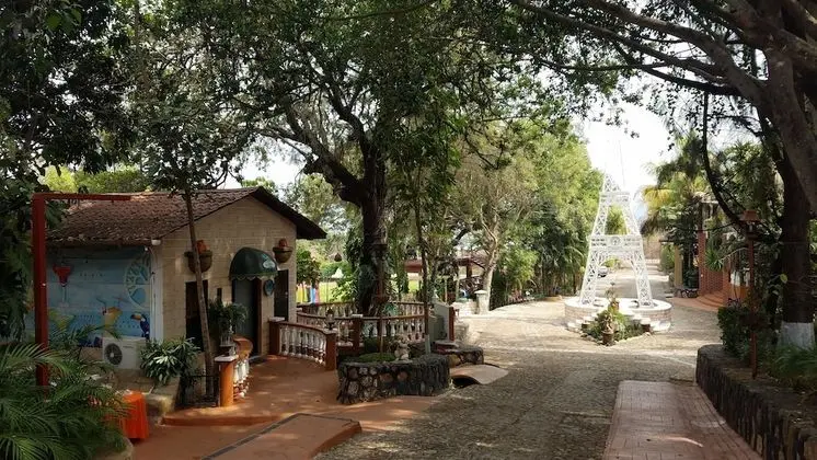 Hotel Club Quinta Pat Resort & Restaurant - 1