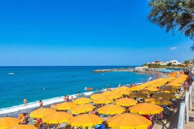 Club Residence La Castellana Mare - Plaj