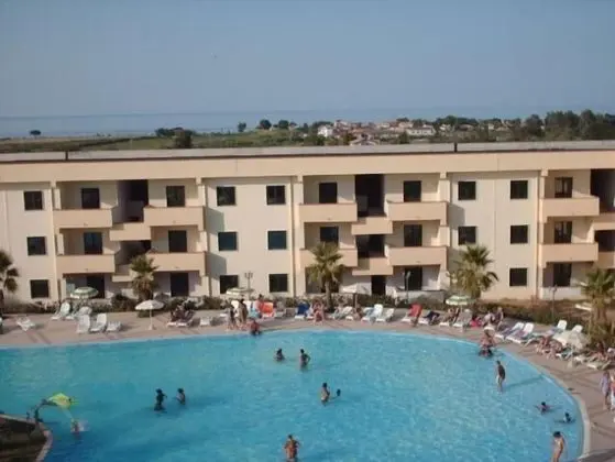 Hotel Club Residence Roscianum - Havuz