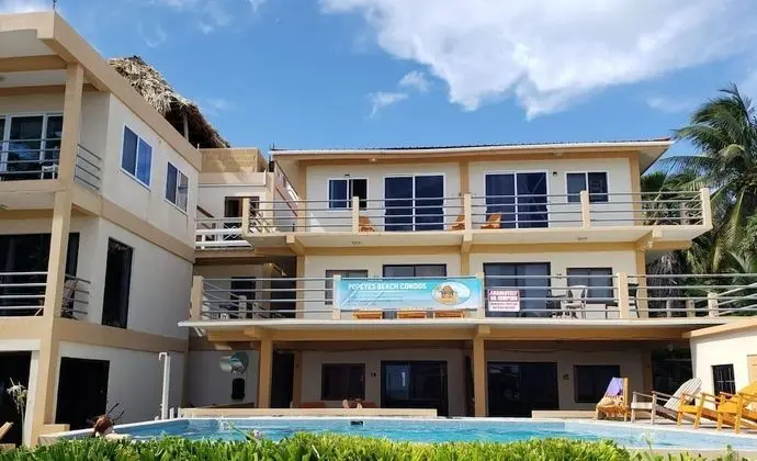 Club Rooms At Popeyes Beach Resort - Dış Mekan