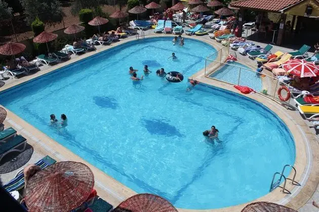 Club Sun Village Apartments - Havuz