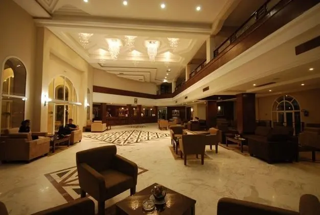 Club Telemaque - Lobi