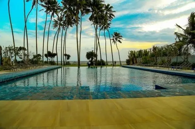 Club Waskaduwa Beach Resort & Spa