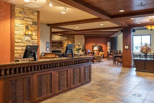 Club Wyndham Glacier Canyon - Lobi