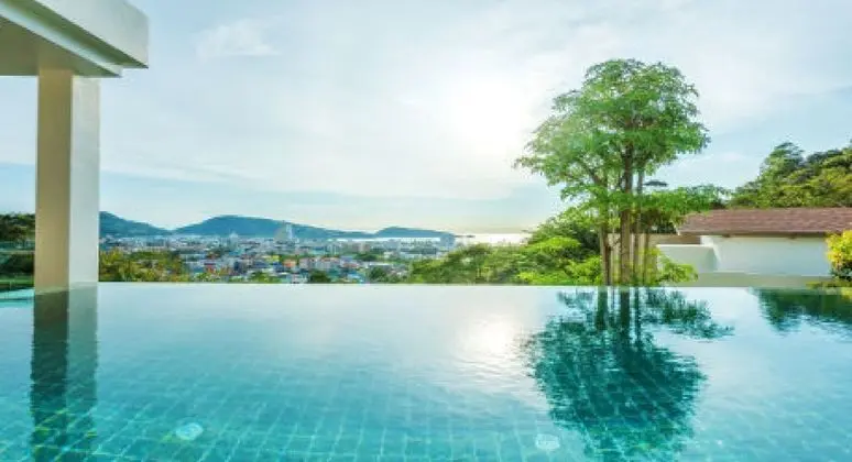Club Wyndham Patong Hill Phuket - Plaj