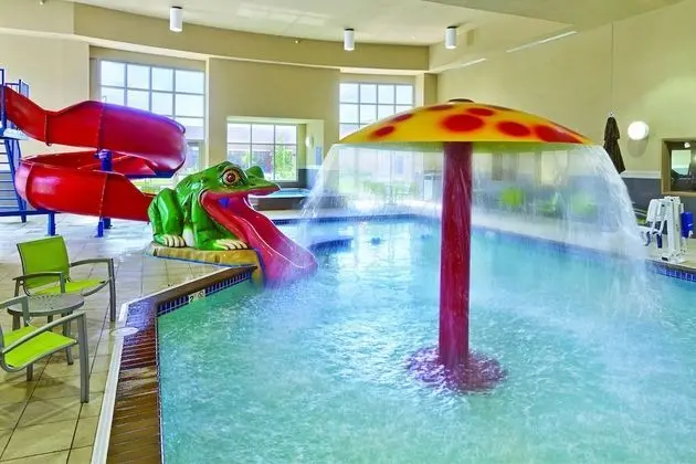 ClubHouse Hotel & Suites - Fargo - Havuz