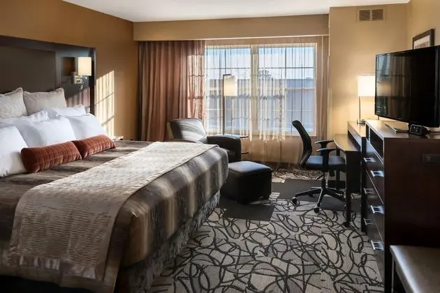 ClubHouse Hotel & Suites - Fargo - Oda