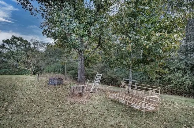 Clyde and Marie's Bed & Breakfast - Dış Mekan