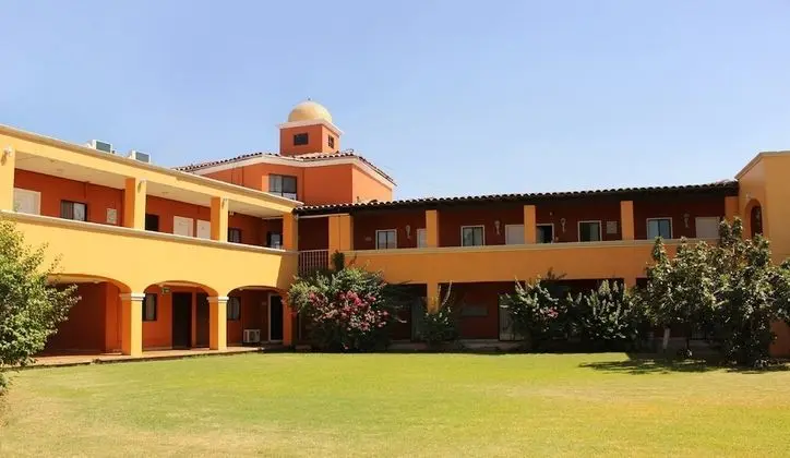 HotelCo Inn