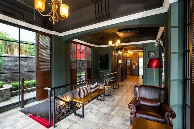 The Coach Boutique Hotel Sukhumvit 14 Bangkok by Compass Hospitality - Dış Mekan