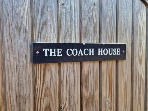 The Coach House - Genel