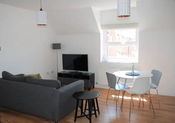 Coach House - Öne Çıkan Resim