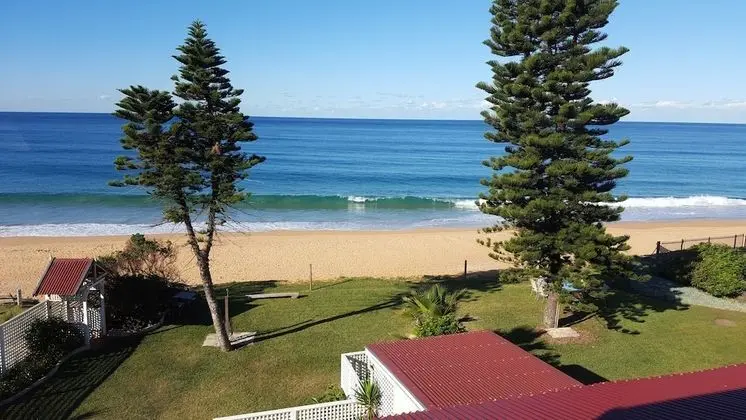Coachhouse on the Beach