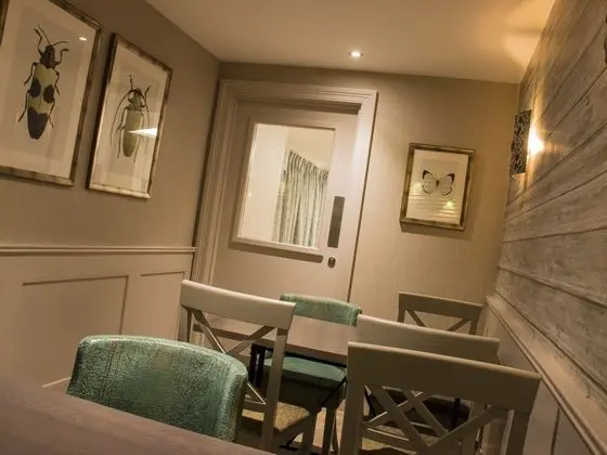 The Coachman Hotel - Lobi