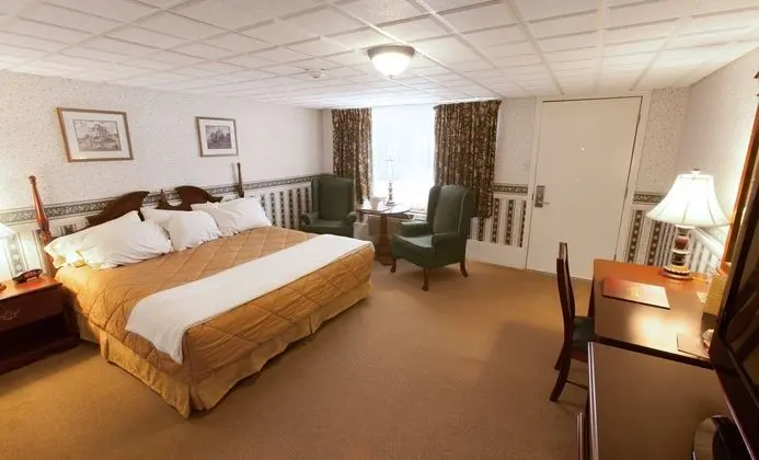 Coachman Inn