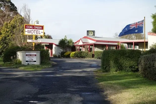Coal Creek Motel - 1