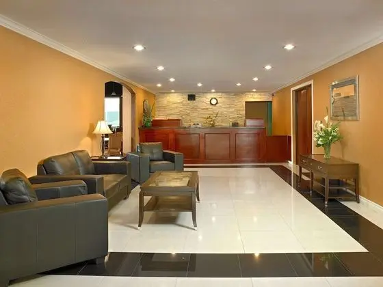 Coast Fraser Inn - Lobi