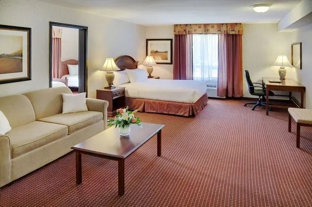 Coast Grimshaw Hotel & Suites - Mutfak