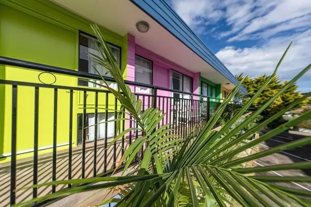Coast Motel Eden