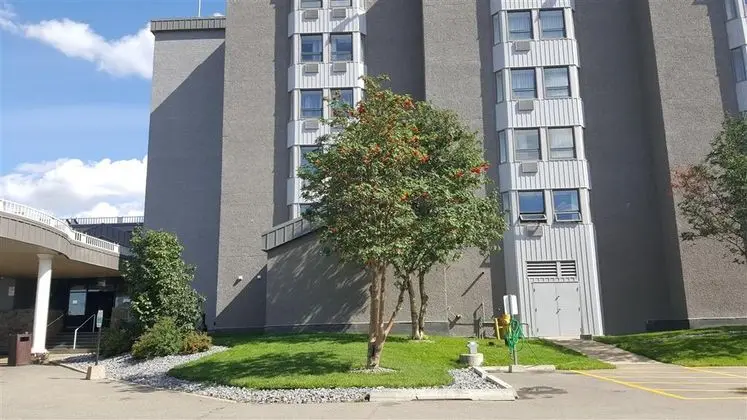 Coast West Edmonton Hotel & Conference Centre