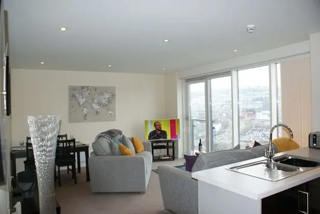 Coastal City Rooms Waterfront - Öne Çıkan Resim