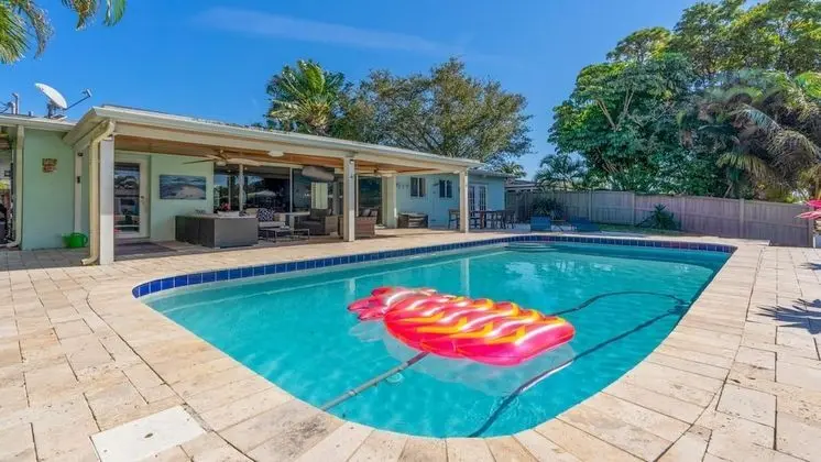 Coastal Cove - Dock Pool and Entertaining Space
