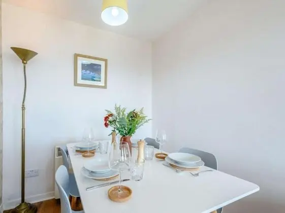 Coastal Farm Cottage With Epic Views - Yerinde Yemek