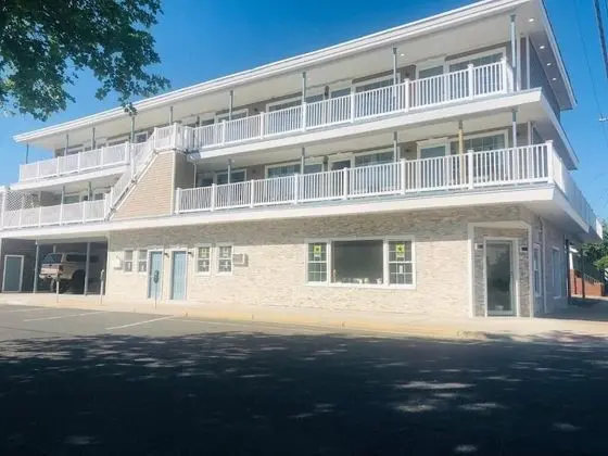 Coastal Sands Inn - Dış Mekan