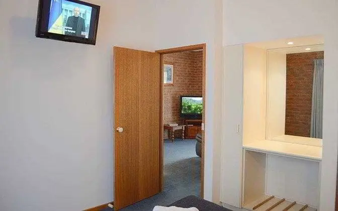 Coastal Waters Motor Inn
