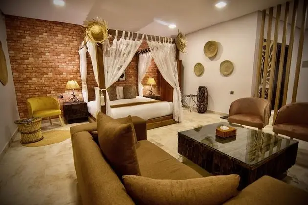 Coastline Resort