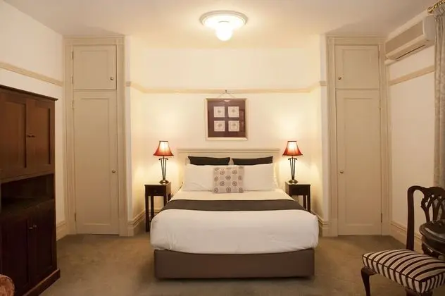 Cobb & Co Court Boutique Hotel - Oda