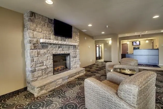 Cobblestone Inn & Suites - Avoca - Lobi