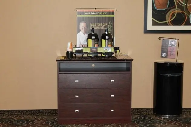 Cobblestone Inn & Suites - Avoca - Yerinde Yemek