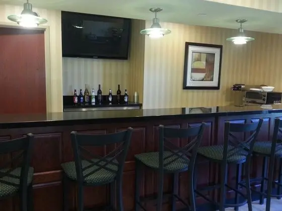 Cobblestone Inn & Suites -- Bloomfield, IA