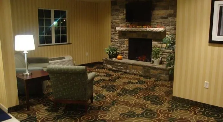 Cobblestone Inn & Suites Carrington