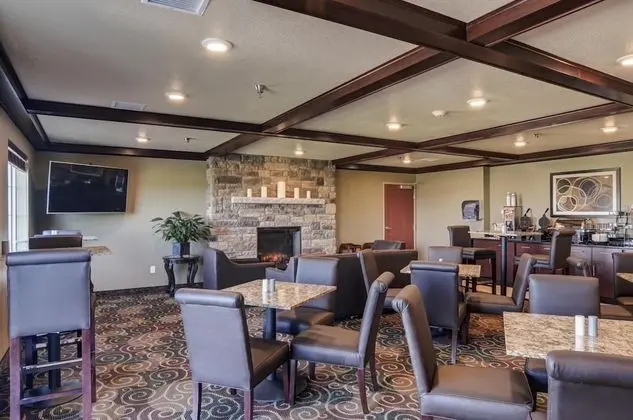 Cobblestone Inn & Suites - Eaton - Yerinde Yemek