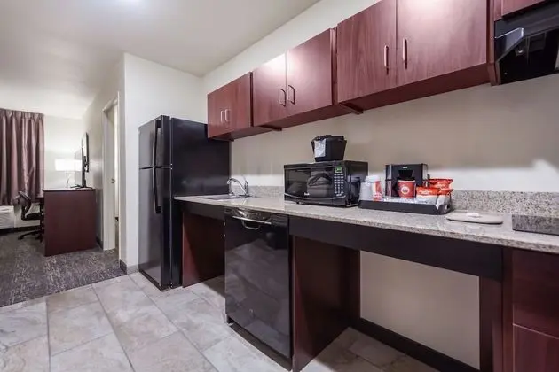 Cobblestone Inn & Suites-Fremont - Mutfak