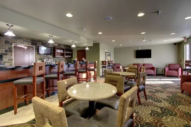 Cobblestone Inn & Suites Harper