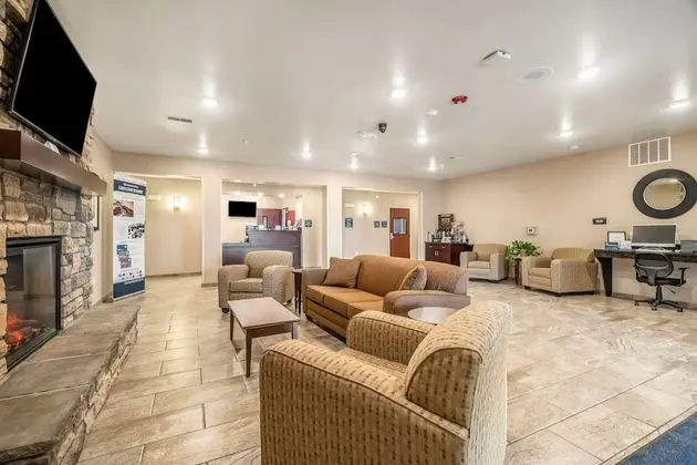 Cobblestone Inn & Suites - Holdrege - Lobi