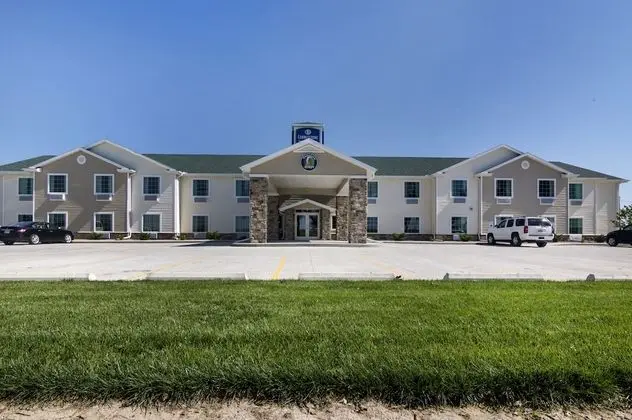 Cobblestone Inn & Suites - Lakin - 1