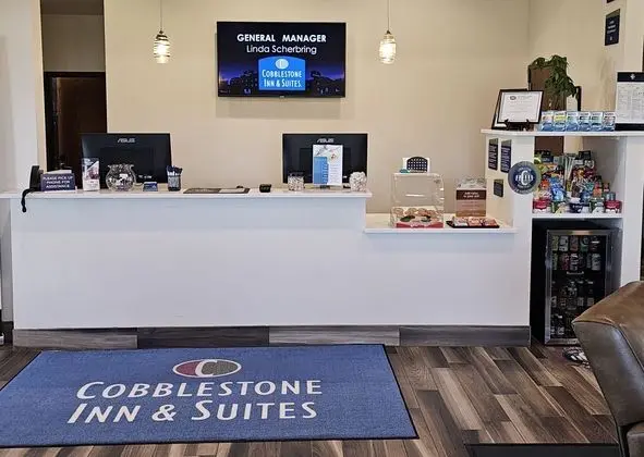 Cobblestone Inn & Suites – Manchester - Dış Mekan