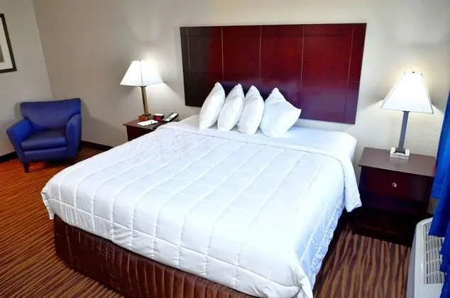 Cobblestone Inn & Suites - Monticello - Oda