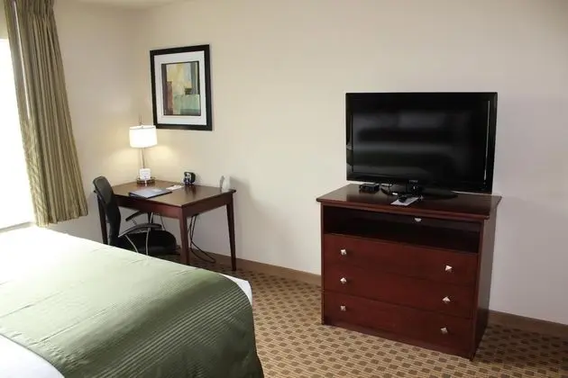 Cobblestone Inn & Suites Rugby