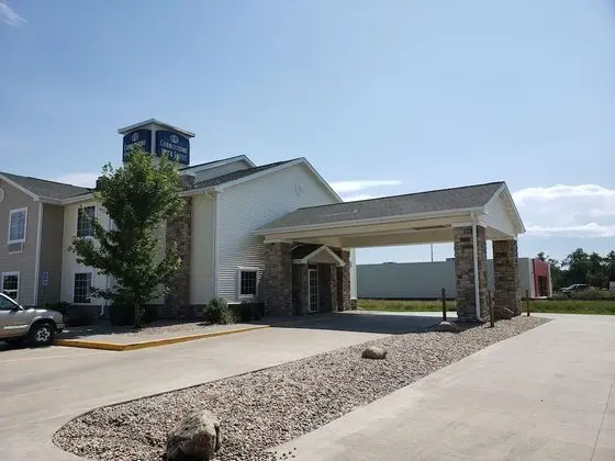 Cobblestone Inn & Suites - Schuyler - Dış Mekan